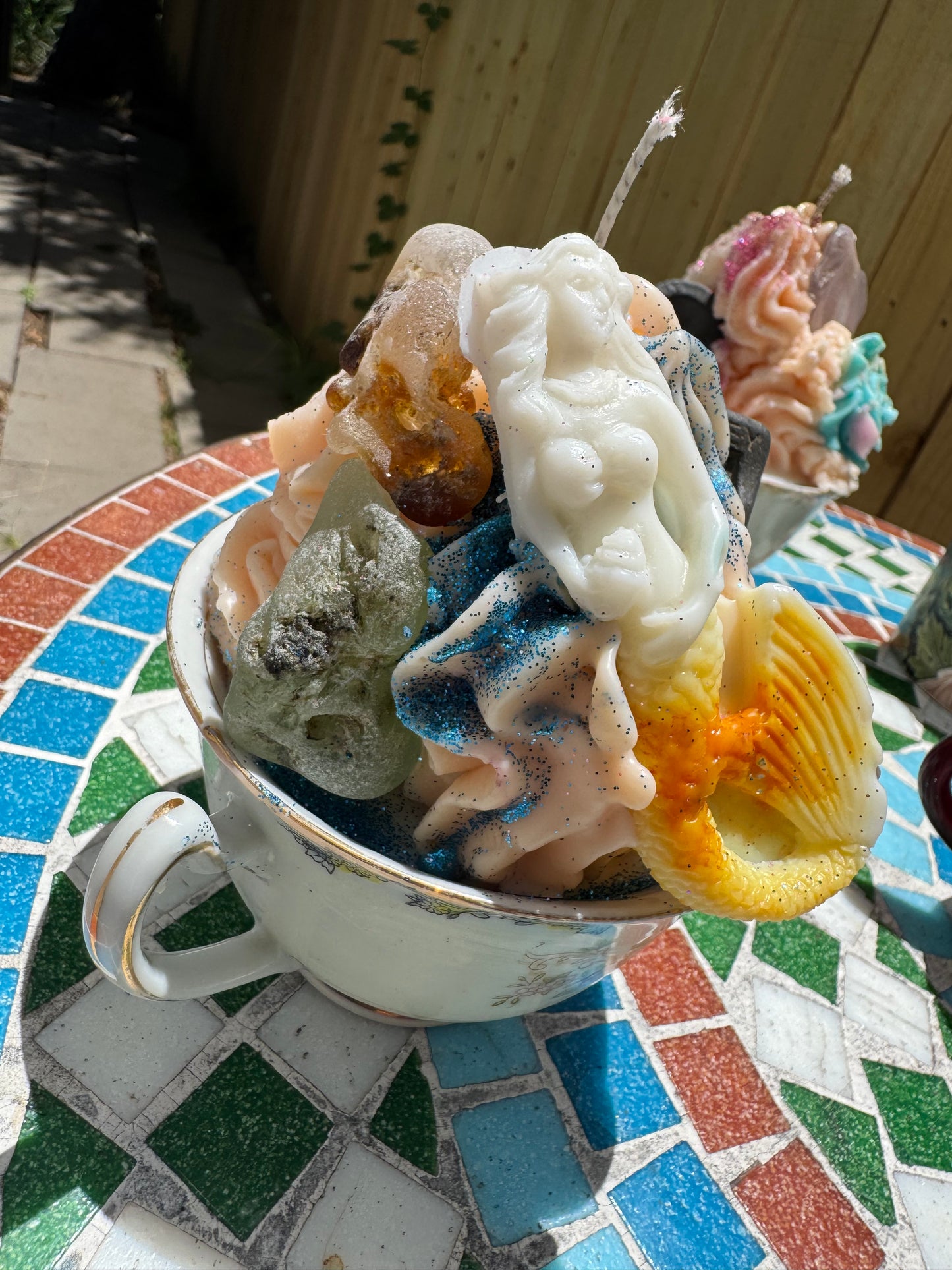 Bonfire Seaglass, Purple Lip, and Vulcanite Stopper- Peach Mojito