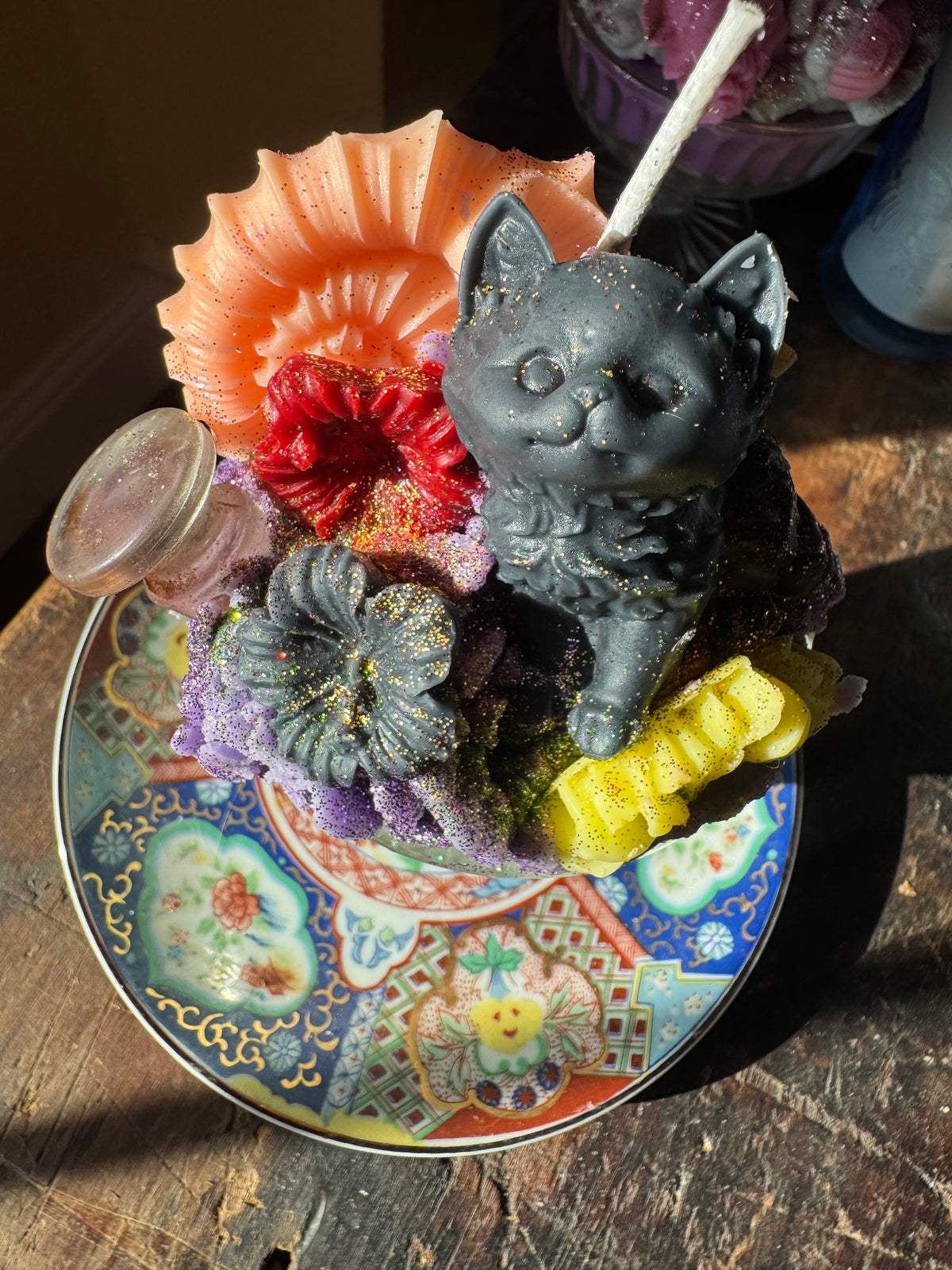 Black cat stopper in Fall Festival Scent with drip plate