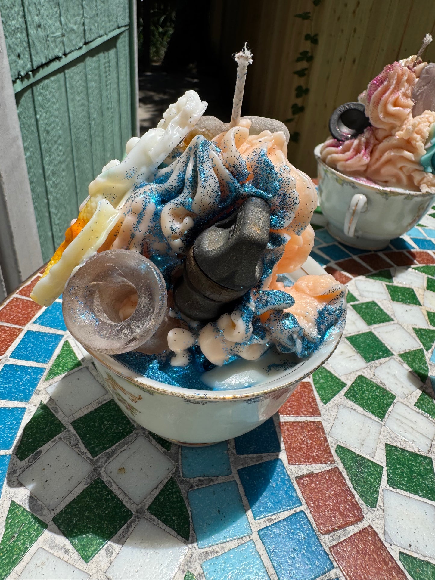 Bonfire Seaglass, Purple Lip, and Vulcanite Stopper- Peach Mojito