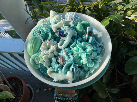 BLUE MONKEY Czech charm, Cranberry carnival seaglass, red seaglass in Seawall Breeze- 5 pound candle w/ Vintage Fiesta ware plate