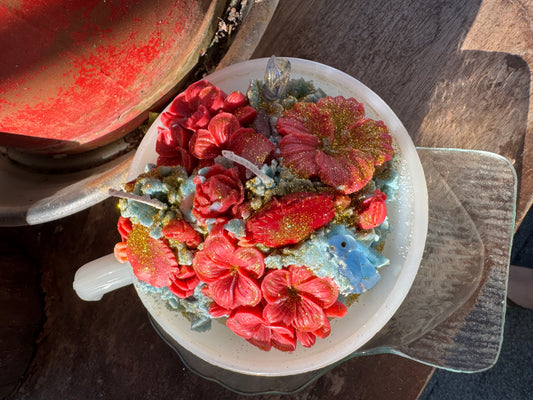 BLUE CZECH DAUSCHUND, Galveston red seaglass in Seawall Breeze with shell Drip plate