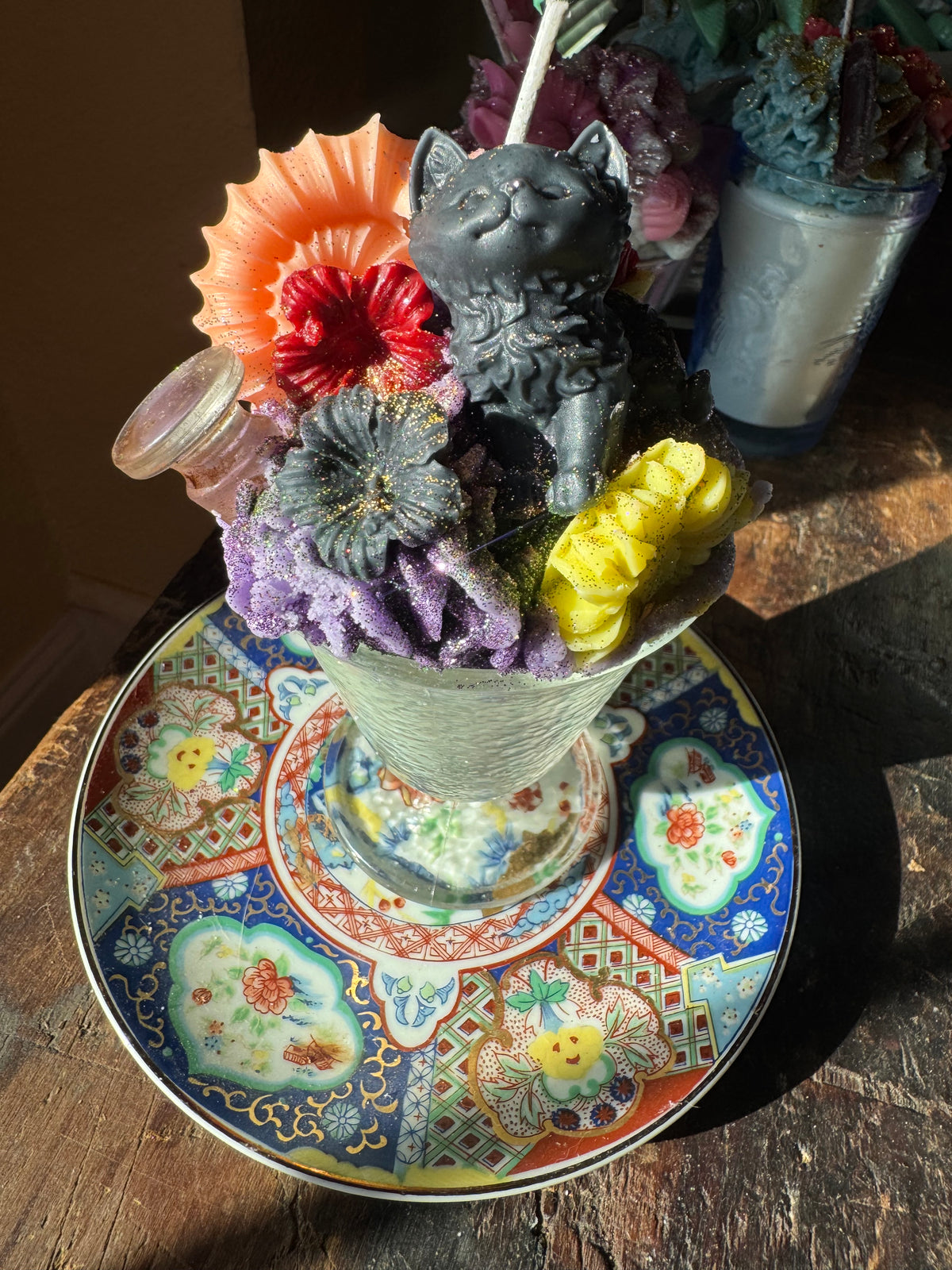 Black cat stopper in Fall Festival Scent with drip plate